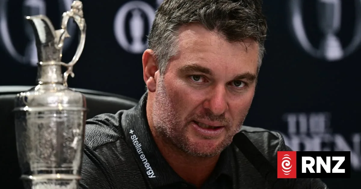 Watch: Ryan Fox brings Claret Jug home - First family ... then a pie